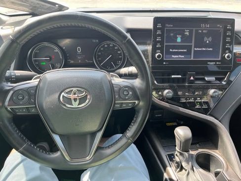 Used 2023 Toyota Camry XSE FWD image 11