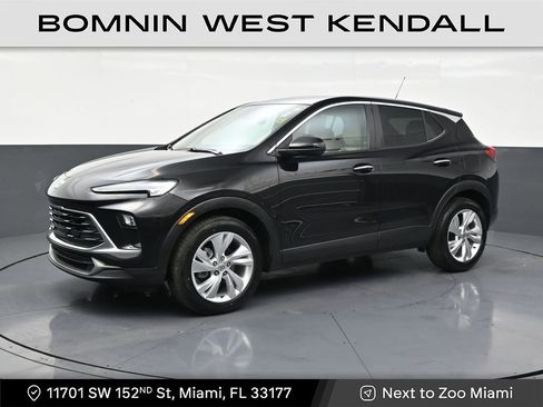 Used 2024 Buick Encore GX Preferred image 1