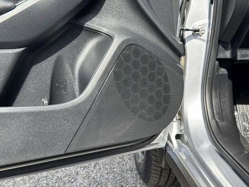 Used 2021 Subaru Crosstrek 2.0i Premium w/ Moonroof Package image 19