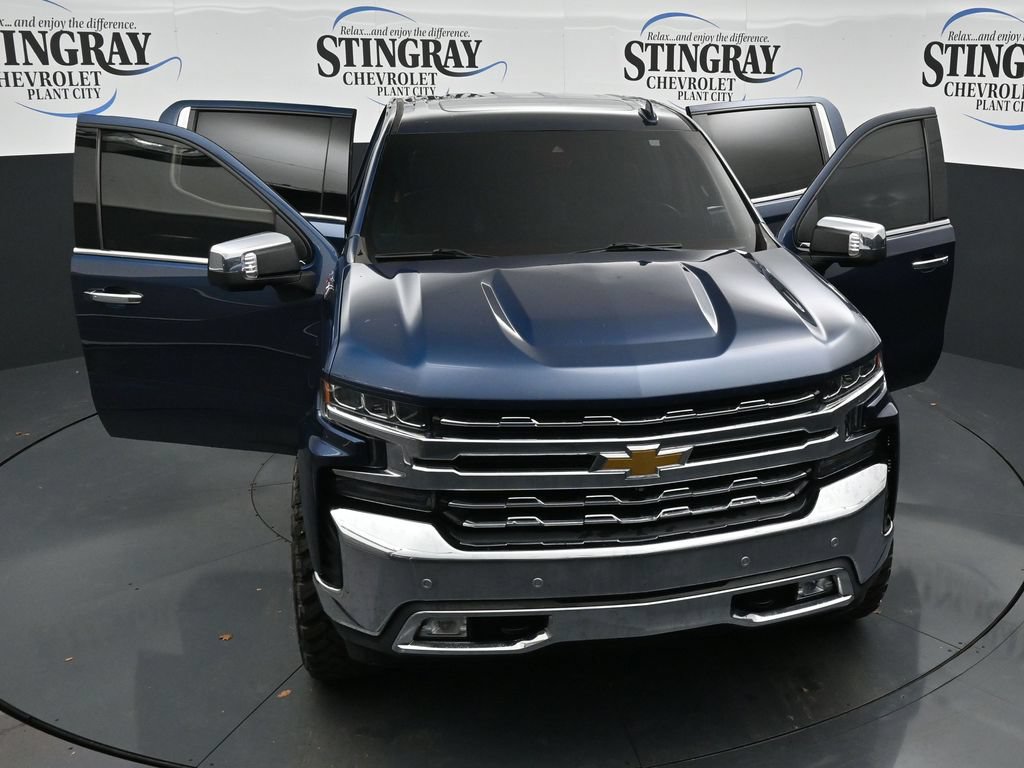 Used 2022 Chevrolet Silverado 1500 LTZ w/ LTZ Premium Package AWD/4WD image 34