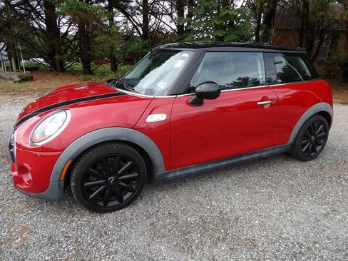 Used 2015 MINI Cooper S FWD image 1
