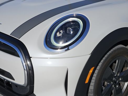 Used 2024 MINI Cooper Convertible image 11