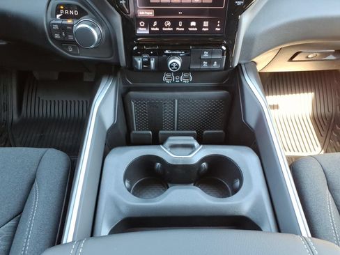 New 2026 RAM 1500 4x4 Crew Cab image 19