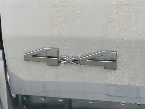 Used 2024 Toyota Tacoma TRD Sport image 29