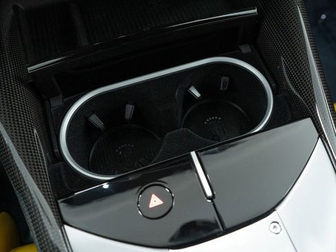 Used 2024 Ferrari Purosangue image 37