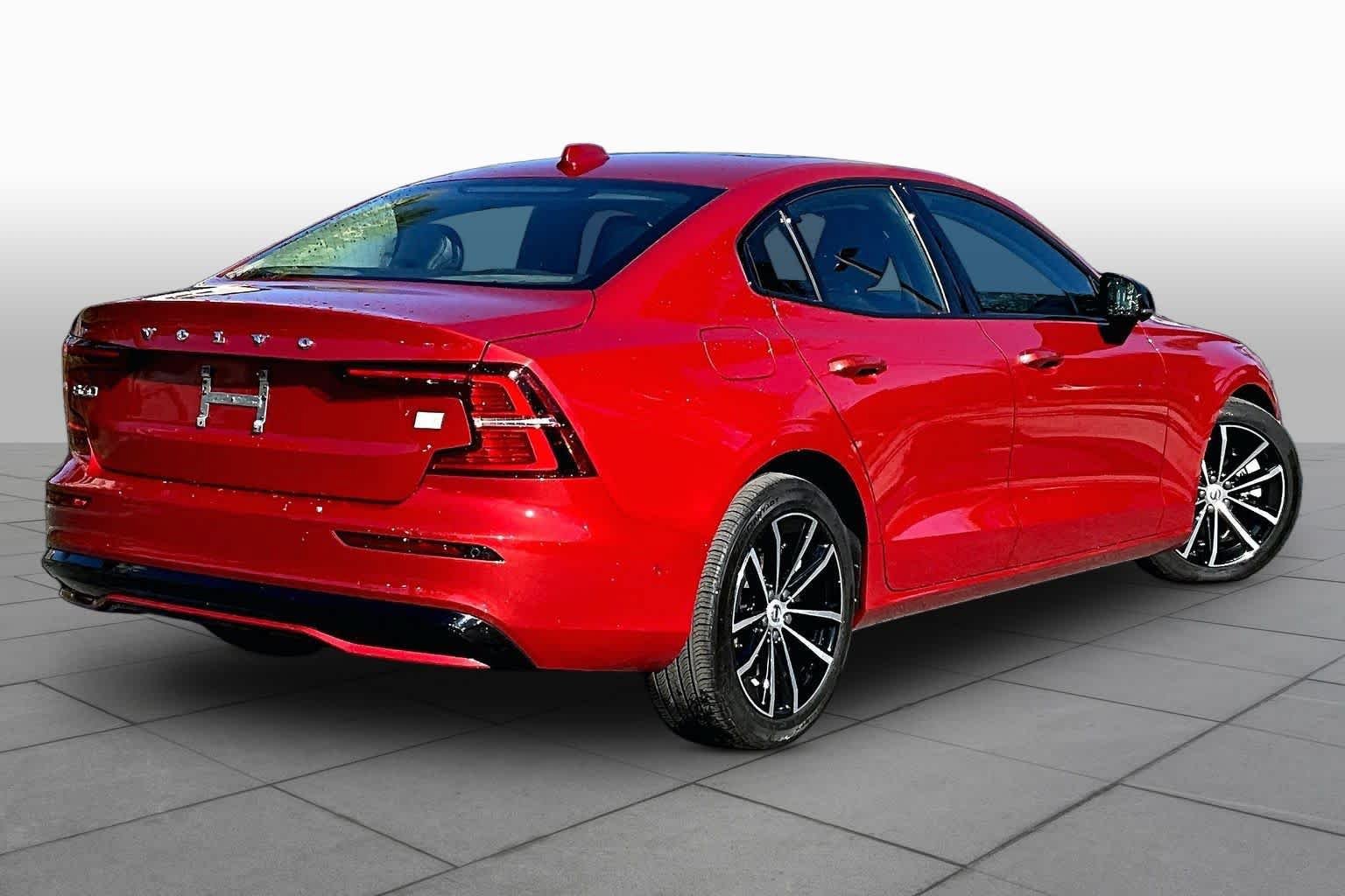 Used 2023 Volvo S60 T8 Plus AWD/4WD image 13