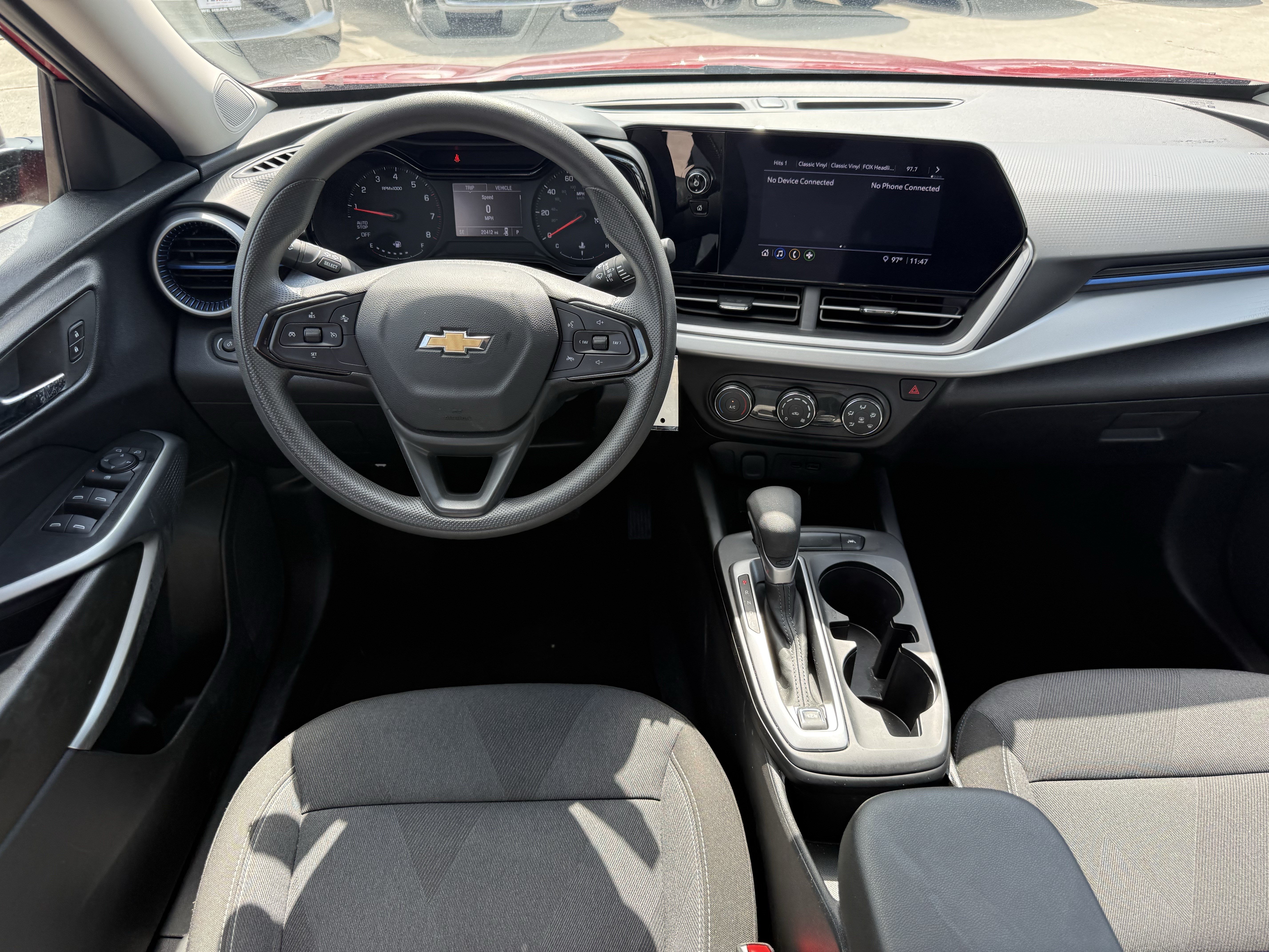Used 2026 Chevrolet Trax LS FWD image 15