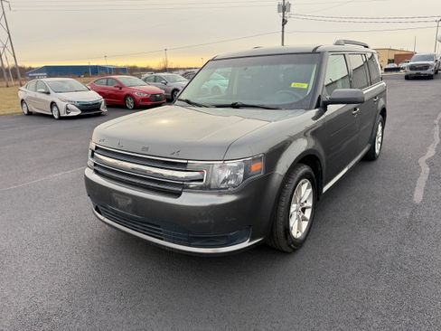 Used 2015 Ford Flex SE image 3