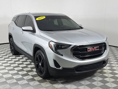 Used 2019 GMC Terrain SLE FWD image 3