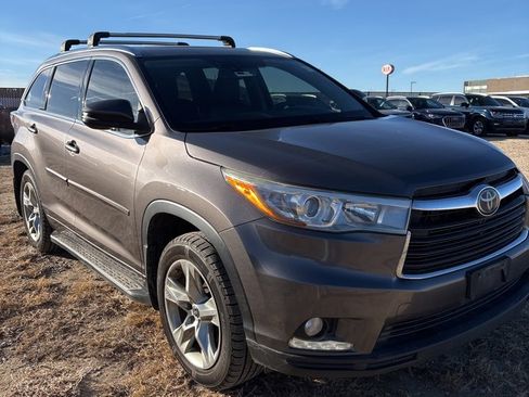 Used 2016 Toyota Highlander Limited Platinum image 7
