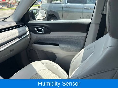 Used 2022 Jeep Compass Latitude w/ Convenience Group FWD image 17