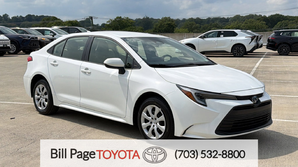 Used 2024 Toyota Corolla LE FWD image 1