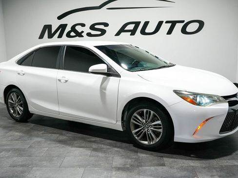 Used 2016 Toyota Camry SE FWD image 7