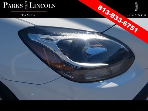 Used 2020 Mercedes-Benz SLC 300 image 6