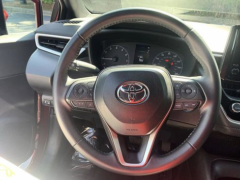 Certified 2025 Toyota Corolla SE FWD image 12