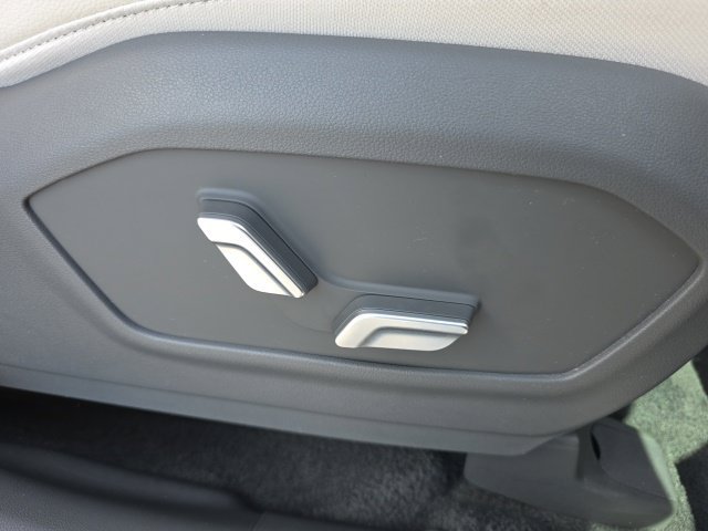 Certified 2024 Hyundai Santa Fe Limited FWD image 11