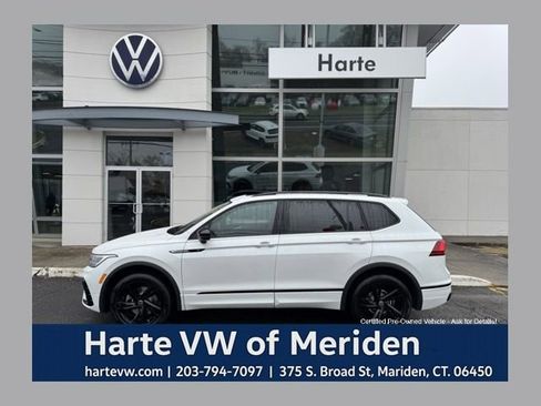 Certified 2023 Volkswagen Tiguan SE R-Line AWD/4WD image 1