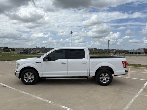 Used 2016 Ford F150 XLT w/ Equipment Group 301A Mid image 2