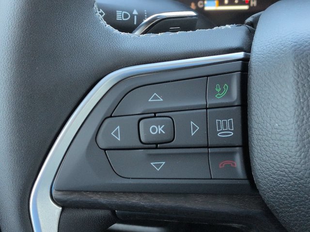 New 2027 Jeep Grand Cherokee Altitude RWD image 27