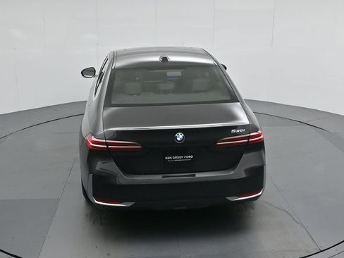 Used 2025 BMW 530i image 39