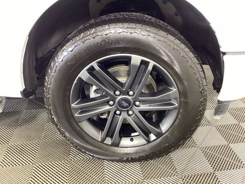 Used 2022 Ford F150 Lariat w/ Equipment Group 502A High AWD/4WD image 7
