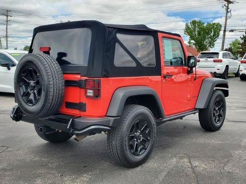 Used 2013 Jeep Wrangler Sahara AWD/4WD image 3