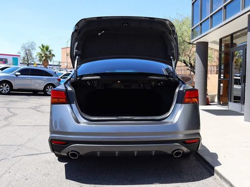 Used 2019 Nissan Altima 2.5 SL FWD image 22