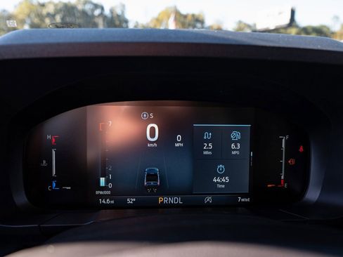 New 2025 Ford Maverick XLT w/ XLT Luxury Package image 27