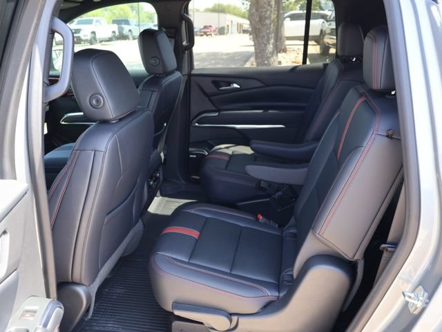 New 2026 Chevrolet Traverse RS FWD image 16
