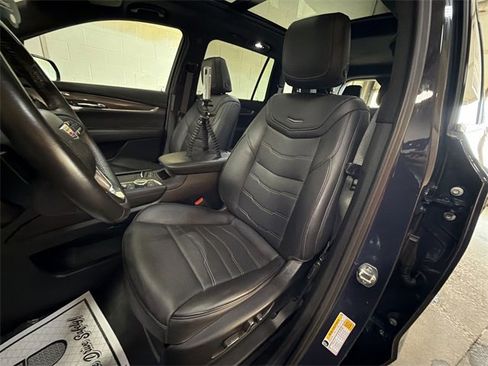 Certified 2025 Cadillac XT6 Premium Luxury w/ Platinum Package image 11