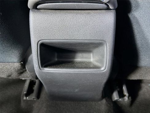 Used 2021 Toyota Corolla SE FWD image 24
