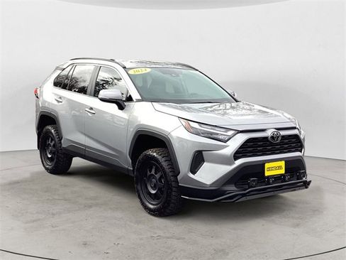 Used 2024 Toyota RAV4 XLE image 7