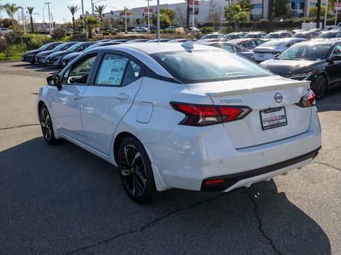 New 2025 Nissan Versa SR image 6
