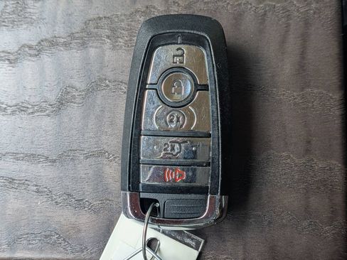 Certified 2024 Lincoln Navigator L Reserve AWD/4WD image 33
