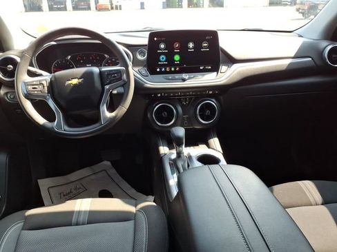 Used 2024 Chevrolet Blazer LT w/ Convenience Package FWD image 10