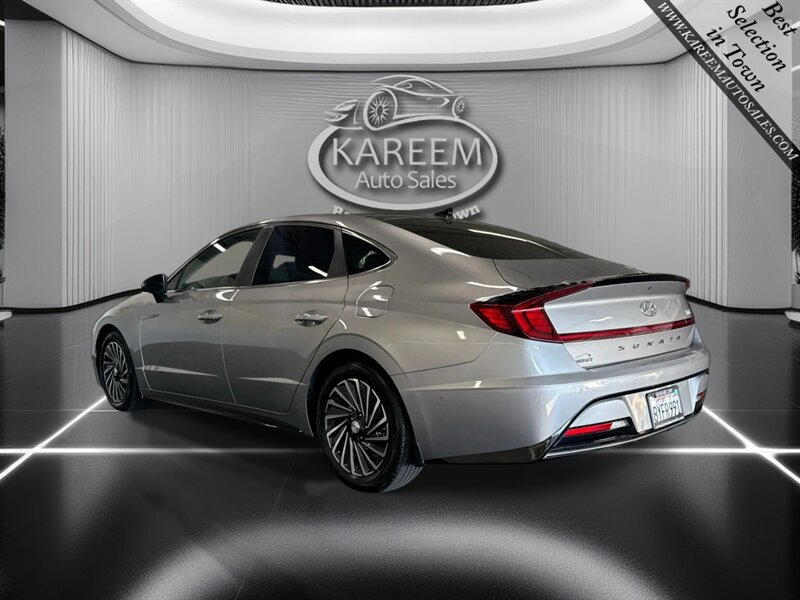 Used 2022 Hyundai Sonata Limited w/ Cargo Package FWD image 7