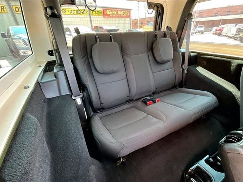 Used 2022 Jeep Wrangler Sport AWD/4WD image 26