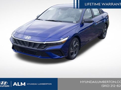 New 2025 Hyundai Elantra SEL FWD image 1