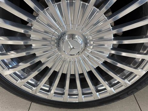 Used 2020 Mercedes-Benz GLS 450 4MATIC image 30