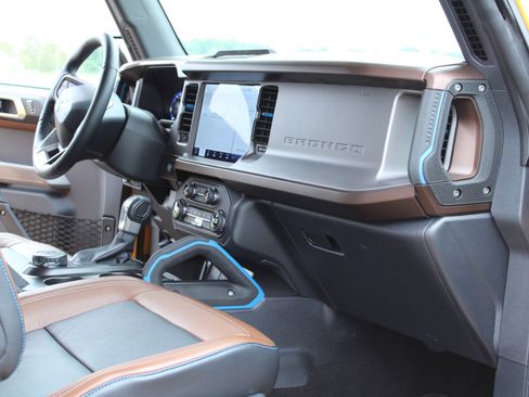 Used 2021 Ford Bronco Outer Banks image 20