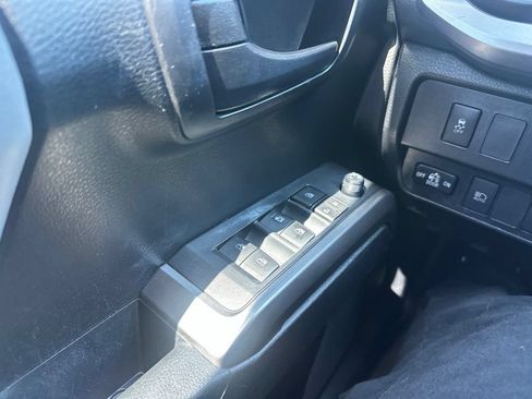 Used 2022 Toyota Tacoma SR5 w/ Technology Package RWD image 27