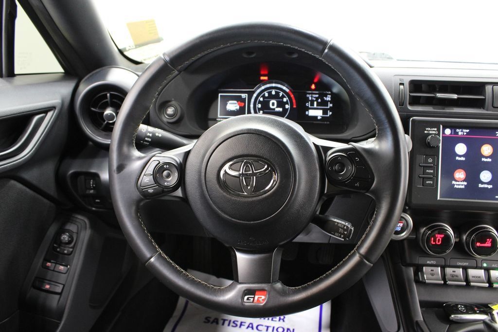 Used 2023 Toyota GR86 RWD image 20