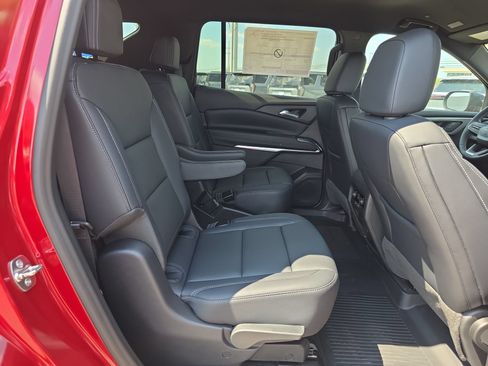 New 2027 Chevrolet Traverse LT w/ Midnight/Sport Edition FWD image 15