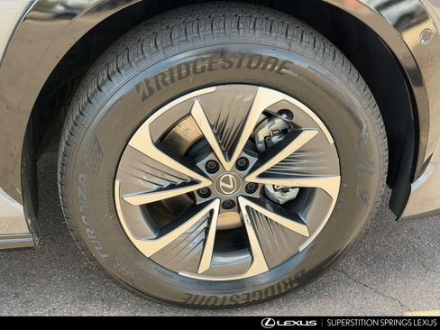 Used 2023 Lexus RZ 450e Premium w/ Technology Package image 11