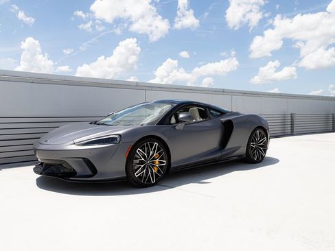 Used 2023 McLaren GT RWD image 12