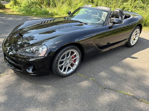 Used 2004 Dodge Viper SRT-10 image 6