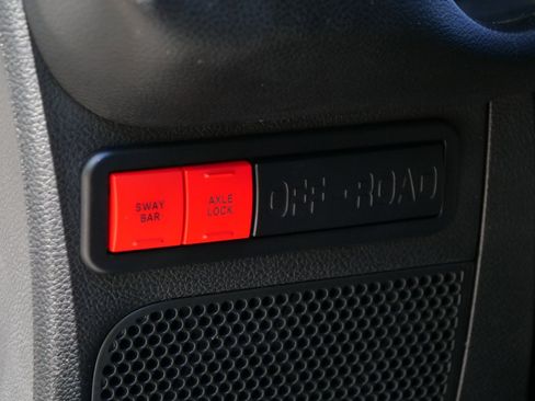 Used 2016 Jeep Wrangler Unlimited Rubicon AWD/4WD image 8