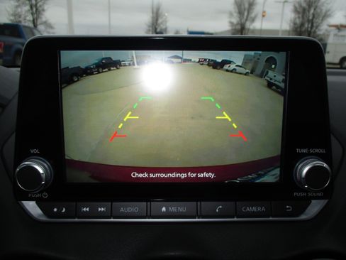 Used 2024 Nissan Sentra SV image 20