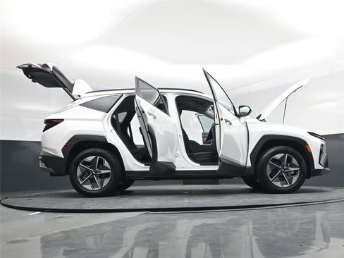 Certified 2025 Hyundai Tucson SEL image 22