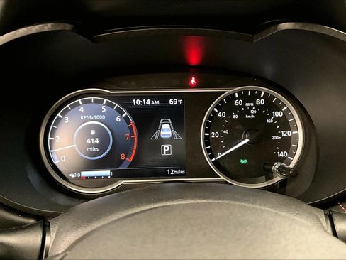 New 2025 Nissan Versa SR w/ Trunk Package FWD image 47